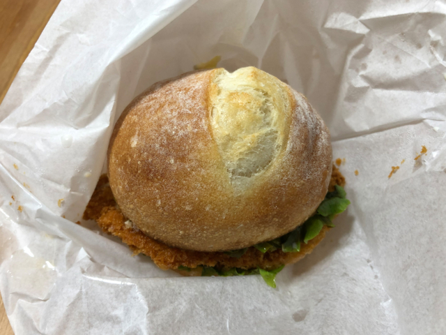 琵琶湖BASSバーガー